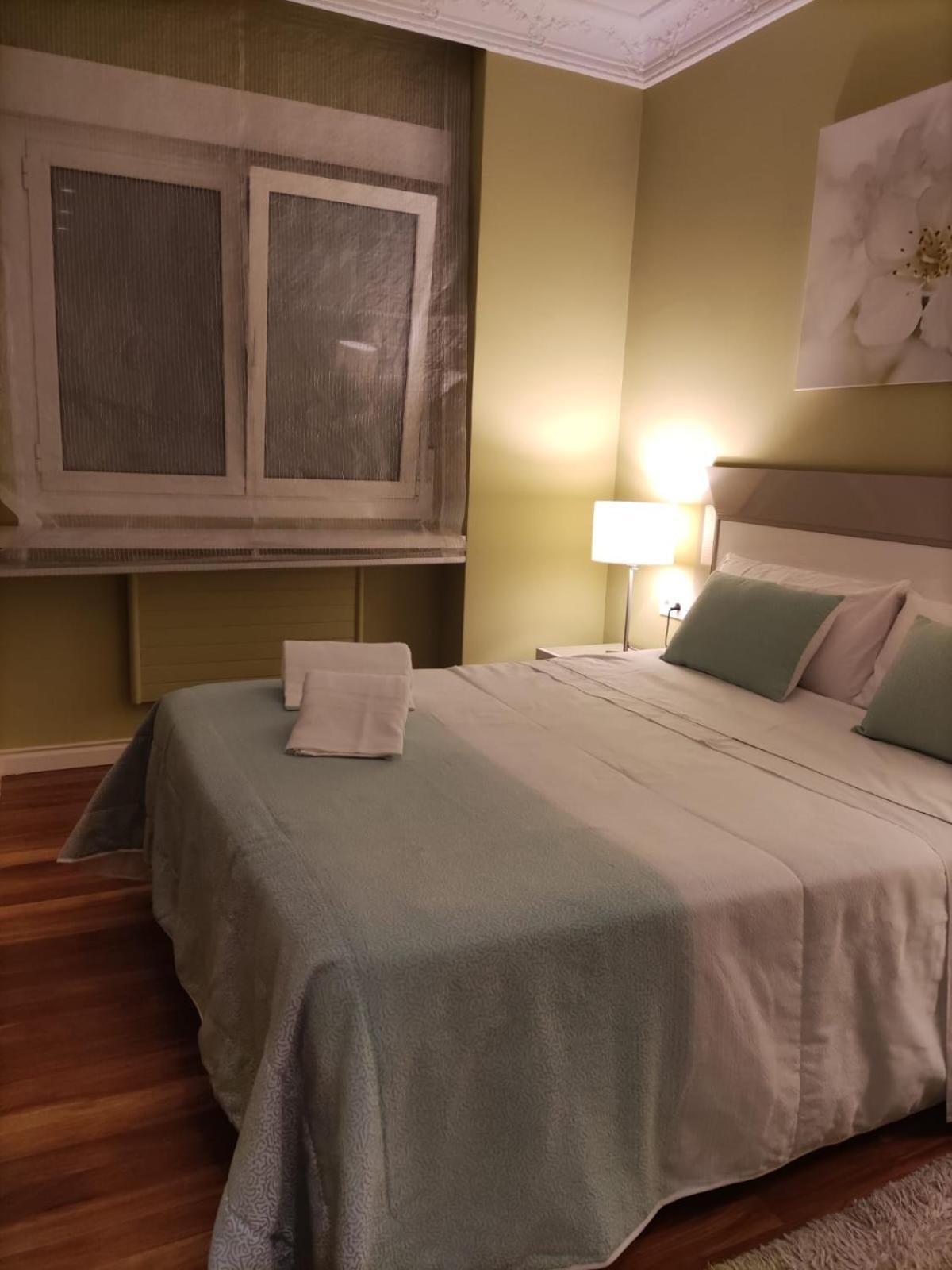 Habitacion En Vivienda Gran Via Bilbao Værelse billede